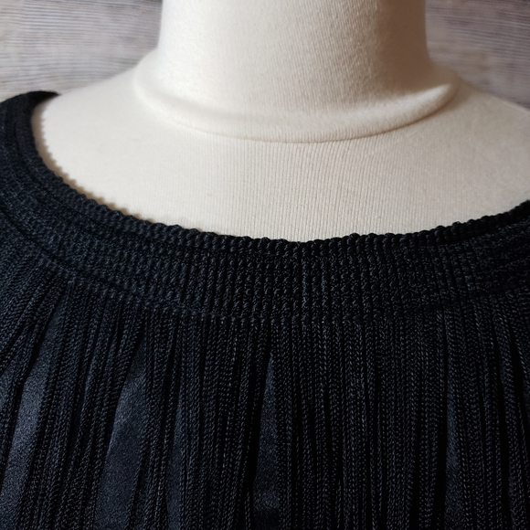 Gorgeous fringe dress size 6 - Picture 8 of 9